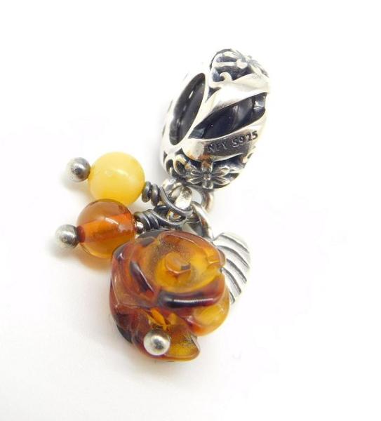 Flowery Dangle Stopper - Amber - The Palace of Amber